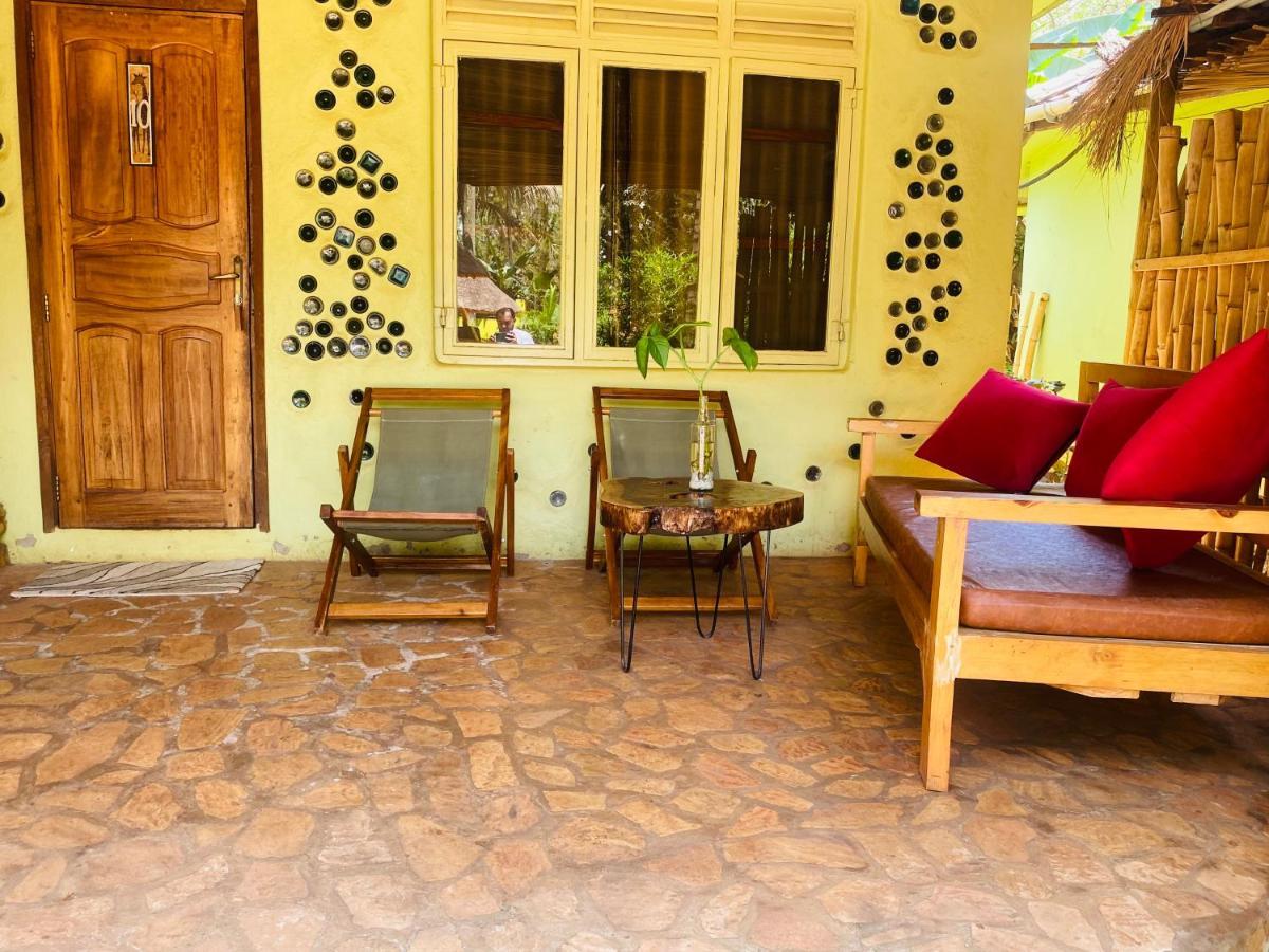 Afro Smile Hotel & Guest House - Jinja Ngoại thất bức ảnh