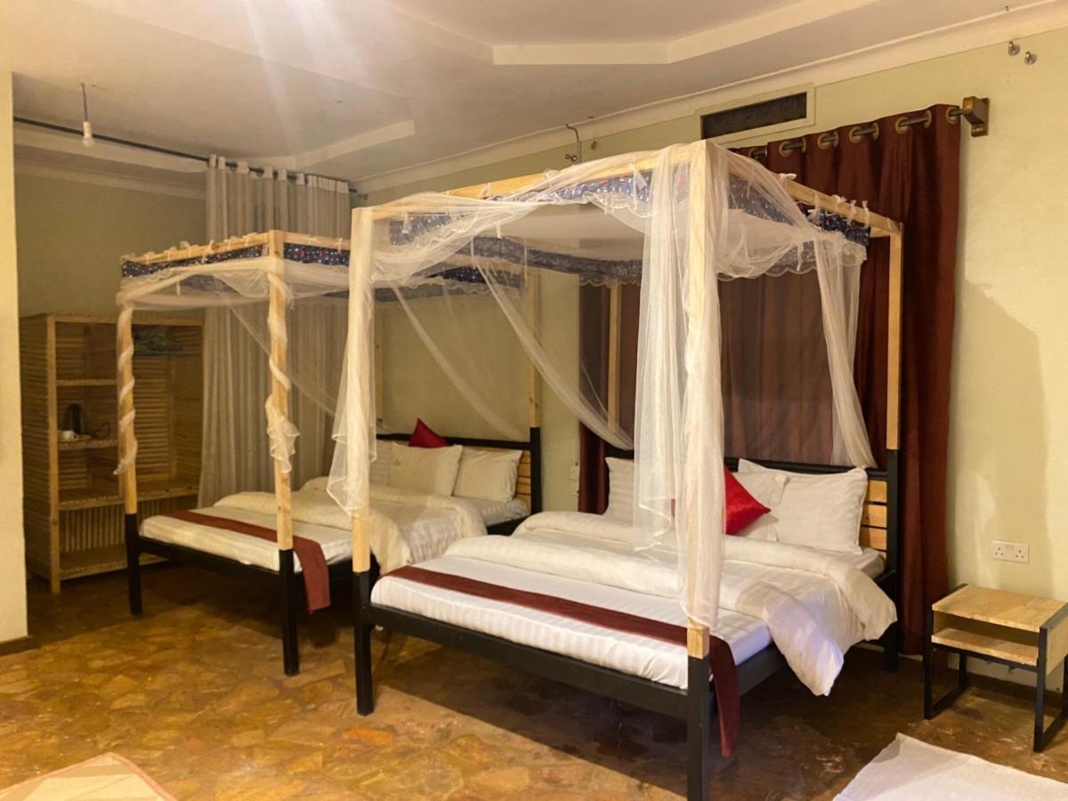 Afro Smile Hotel & Guest House - Jinja Ngoại thất bức ảnh