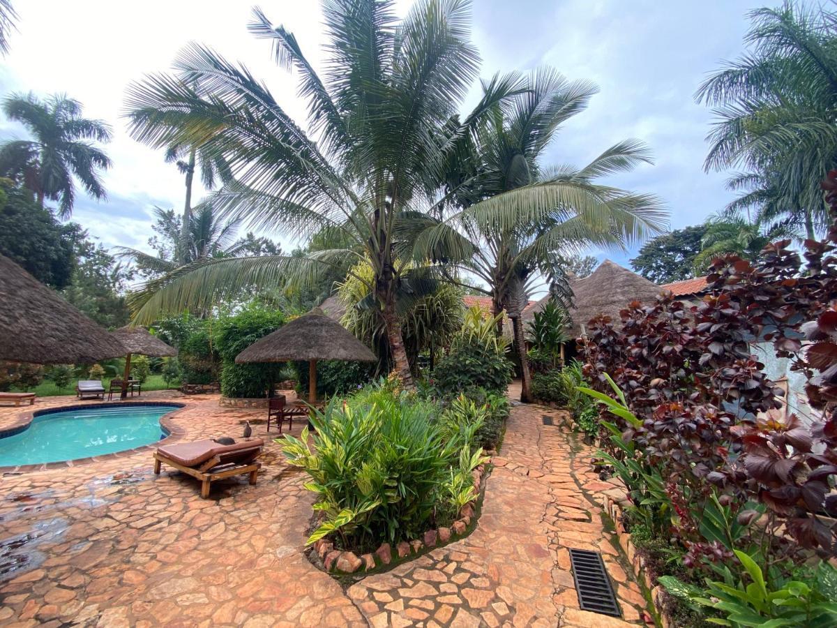 Afro Smile Hotel & Guest House - Jinja Ngoại thất bức ảnh